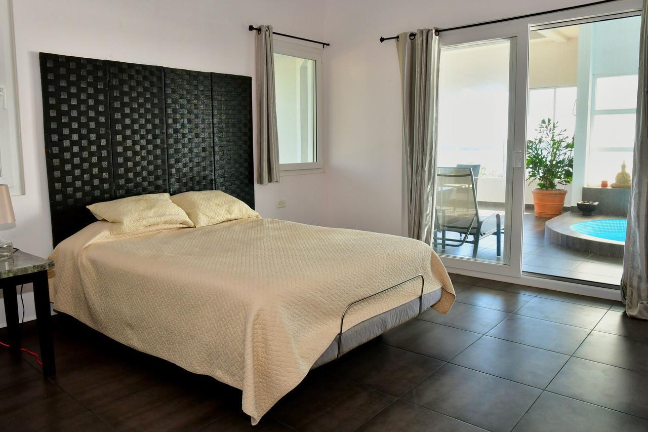 Sand Dollar Villa Бока-Чіка Екстер'єр фото